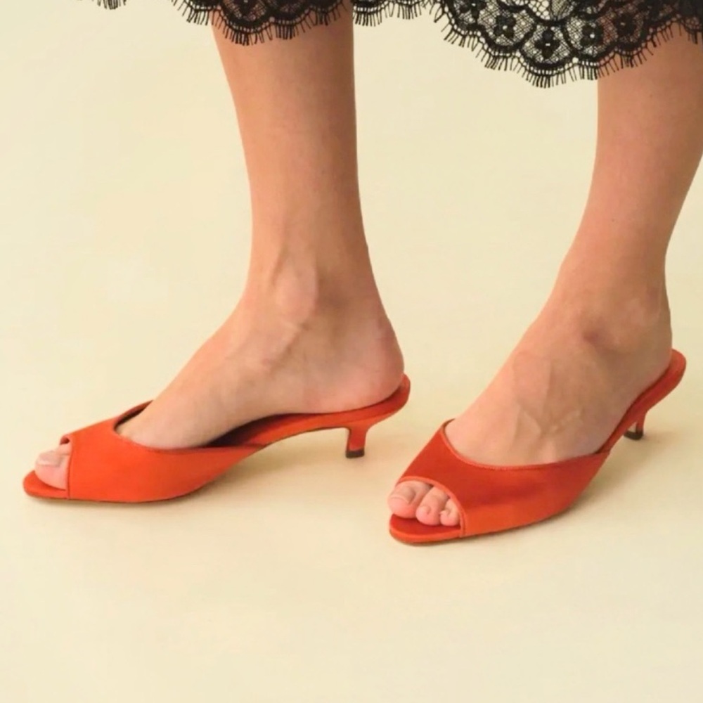 Dôen Callie Mule, Fuego Satin, Size 38
